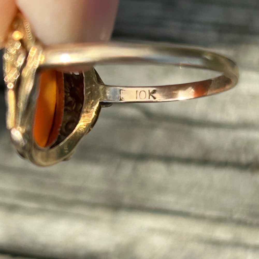 Solid Gold Cameo Ring - image 7